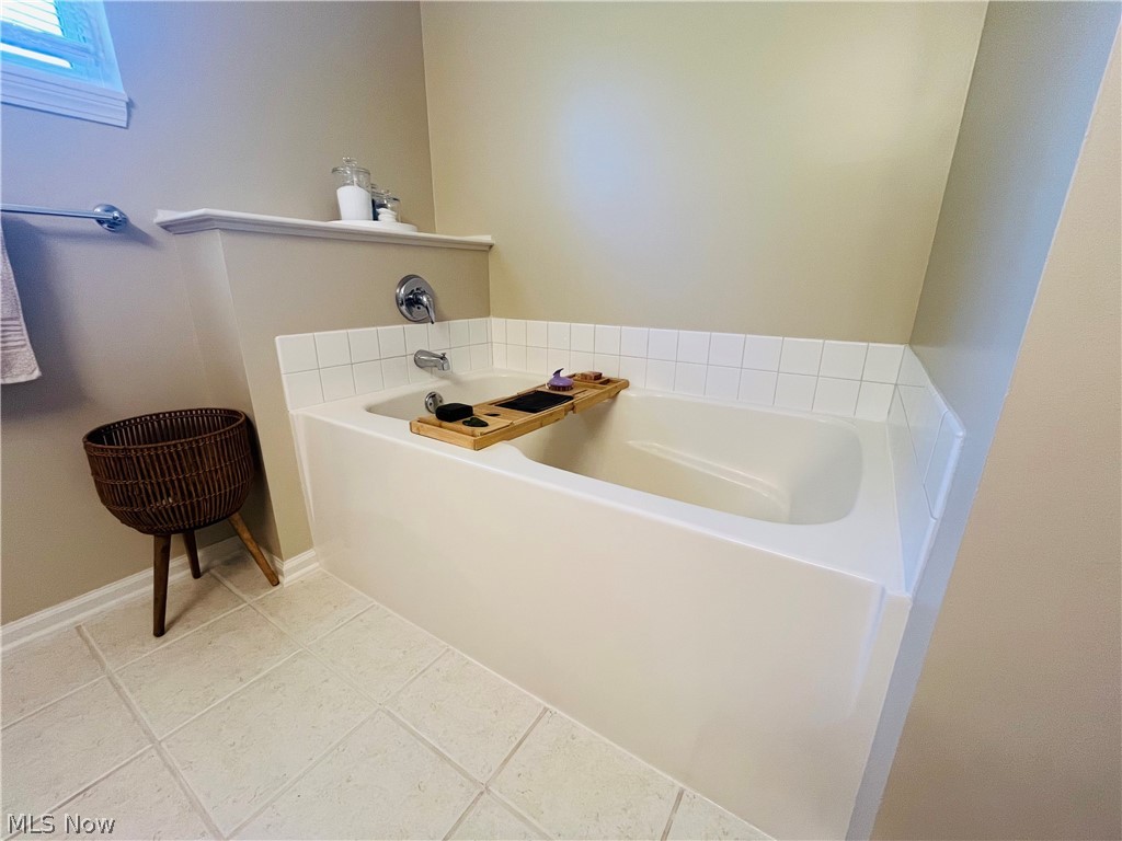 Middle Ridge Condo - Residential