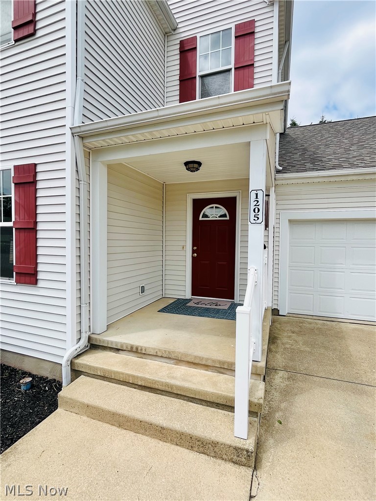 Middle Ridge Condo - Residential