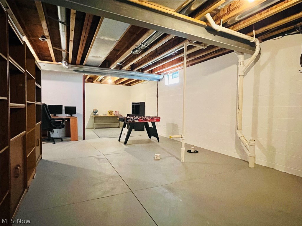 Middle Ridge Condo - Residential