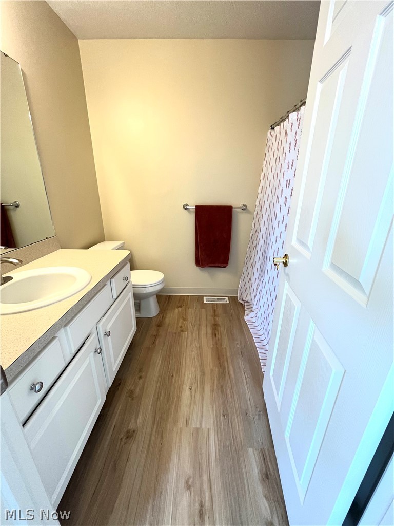 Middle Ridge Condo - Residential