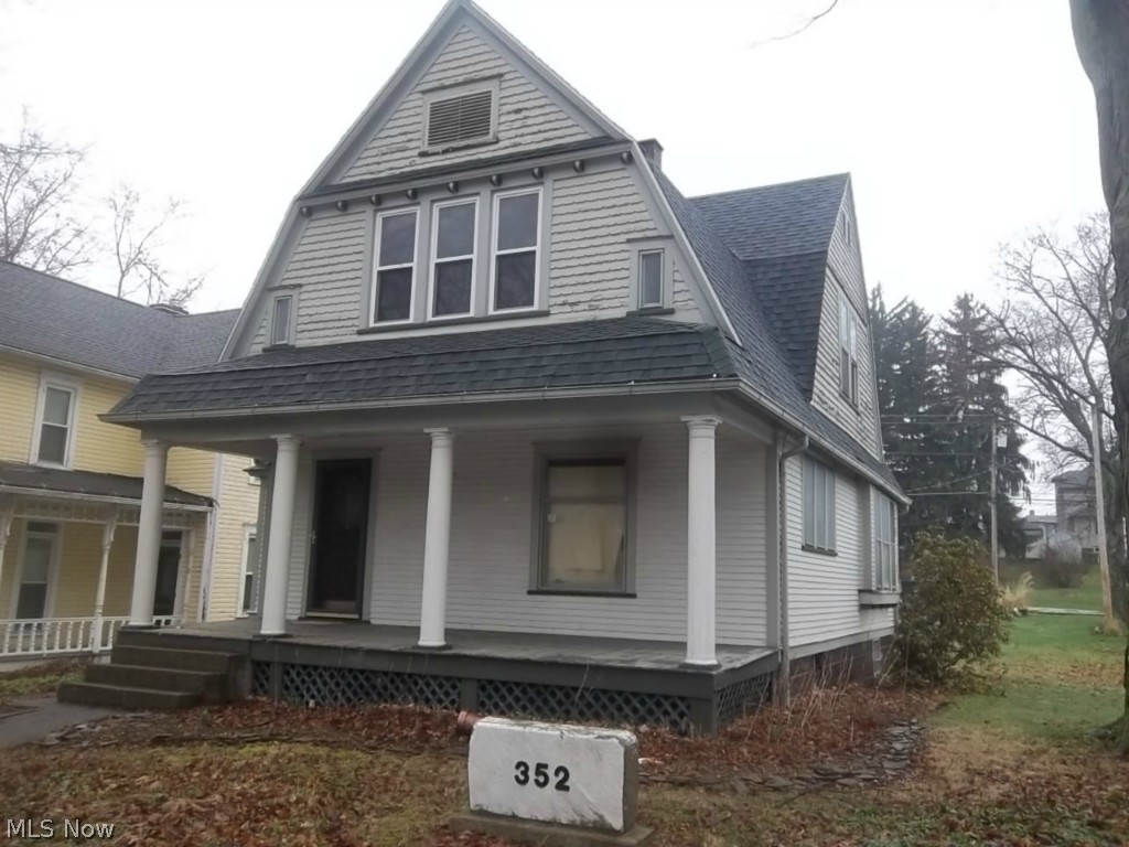 GOOD OPPORTUNITY for the handy homeowner in historic Canal Fulton.  Preapproval or proof of funds with all offers.