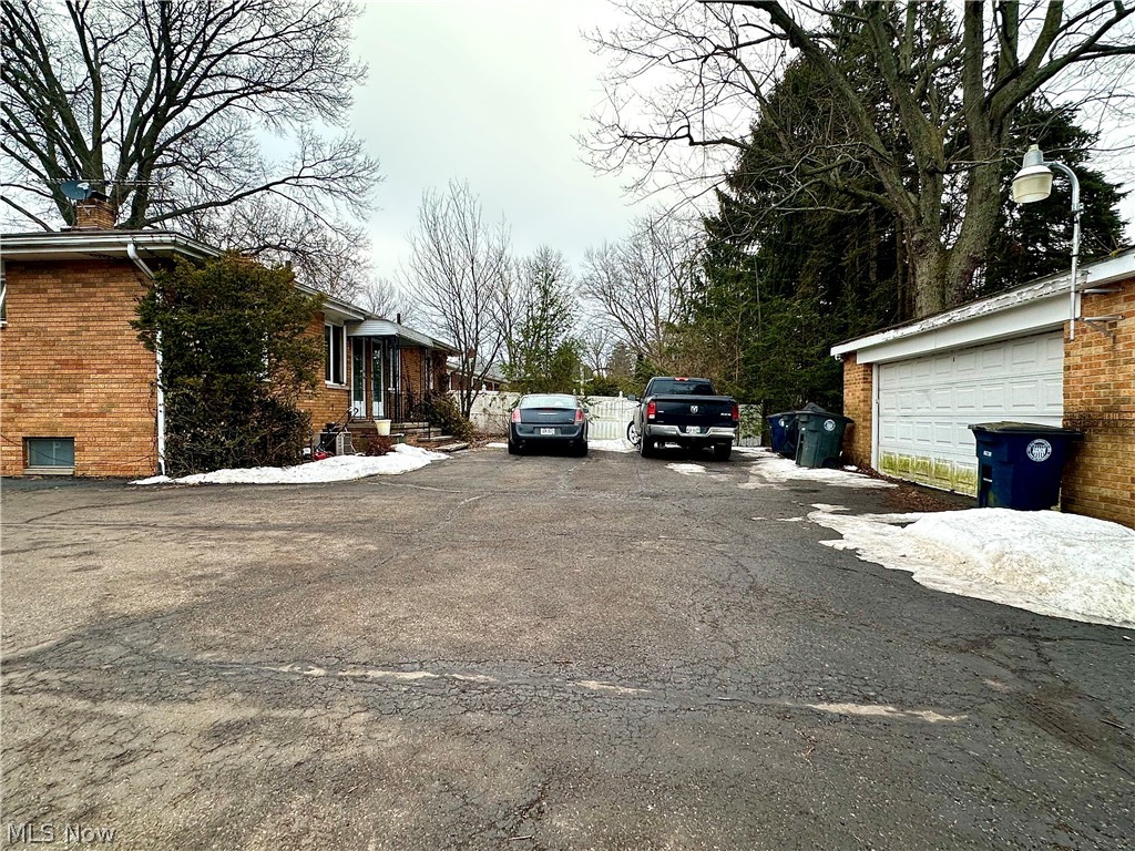 Summit Hill - Residential Income