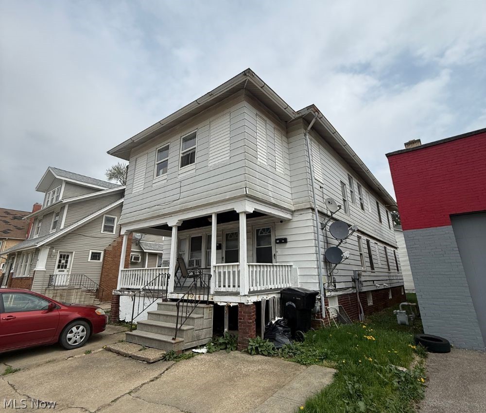 Triplex investment opportunity in Elyria featuring two 2-bedroom, 1-bathroom units and one 1-bedroom, 1-bathroom unit, offering a strong unit mix for consistent rental demand. The two-bedroom units are currently rented at $850 and $725, with one lease secured through March 2027 and the other recently expired, providing flexibility for potential rent increases, while the one-bedroom unit is rented at $550 on a month-to-month lease. Tenants do not pay utilities, with the owner responsible for water, gas, and electric. The property has been well maintained, making it a solid addition to any investment portfolio with both stable income and value-add potential. Seller also owns multiple properties throughout Cleveland, Lorain, and Akron and is willing to sell properties individually or as packaged portfolios, giving buyers the flexibility to pick and choose assets to fit their investment strategy.