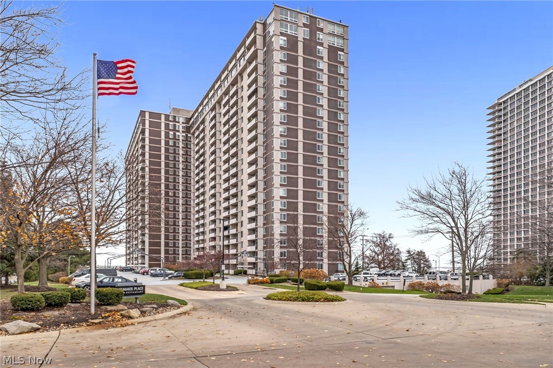 The Carlyle - Residential