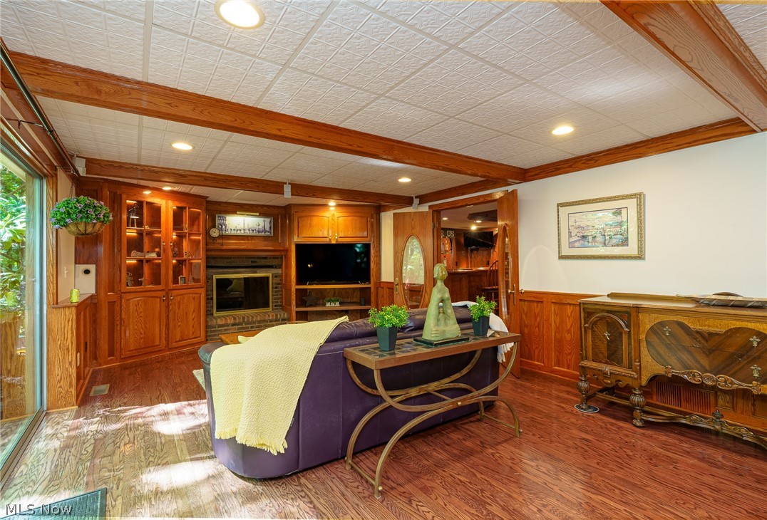 Wbw Investment Co Inc White - Residential