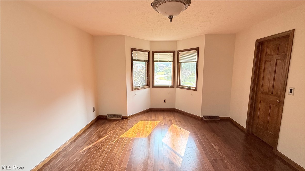 Seneca Woods - Residential