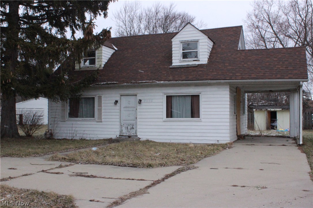 Great Investment or home! Contact today for details! This home is selling as-is, priced to sell, motivated seller, seller will entertain ALL offers!
