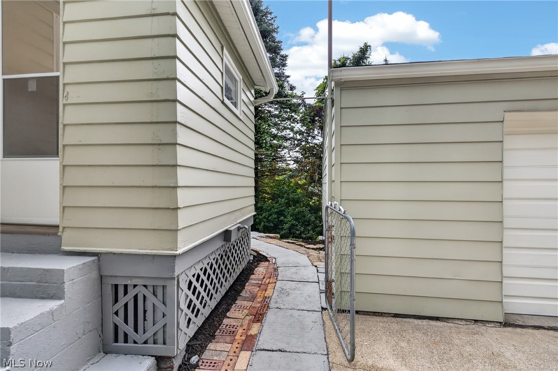 Village/Lowellville - Residential