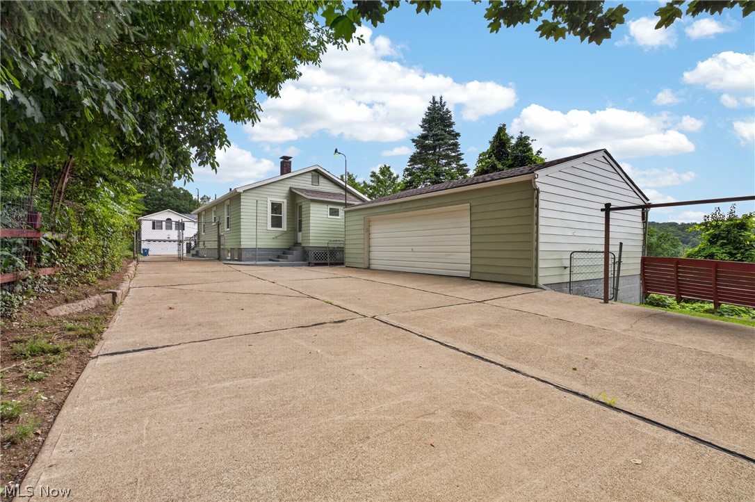 Village/Lowellville - Residential
