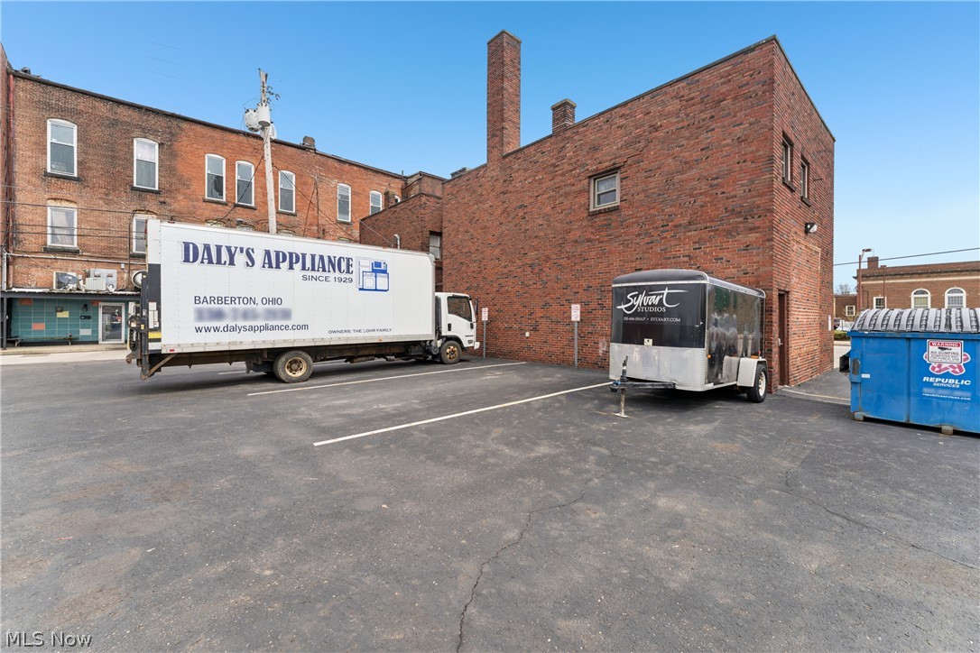 Barberton - Commercial Sale