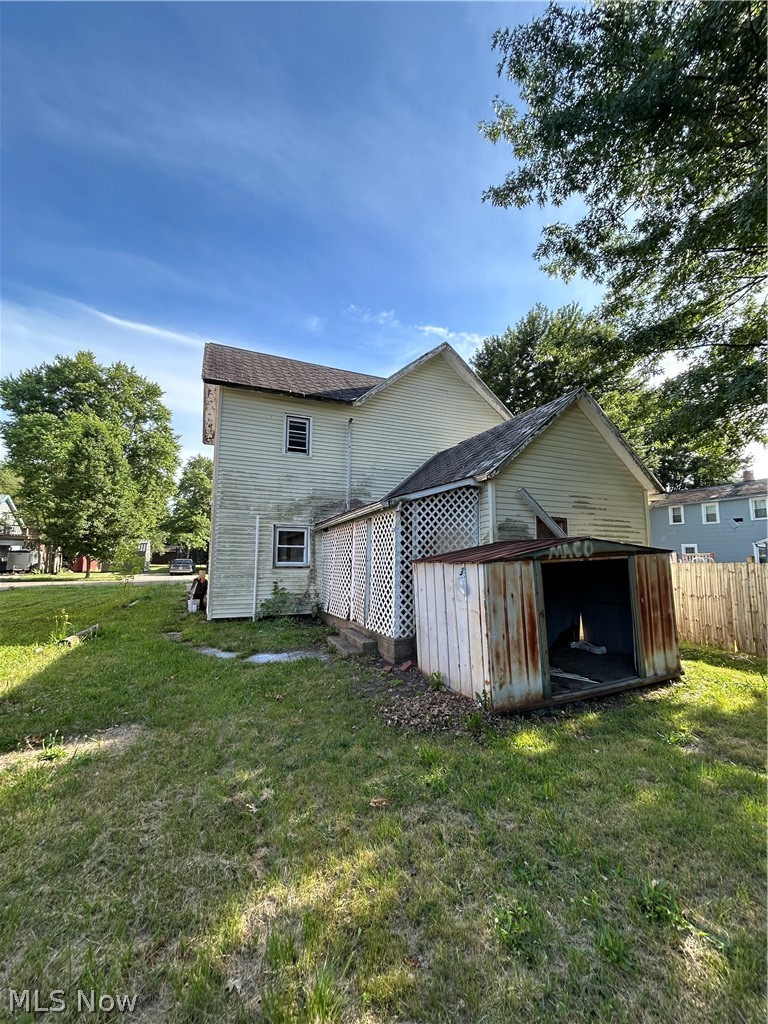 Town/New Philadelphia - Residential