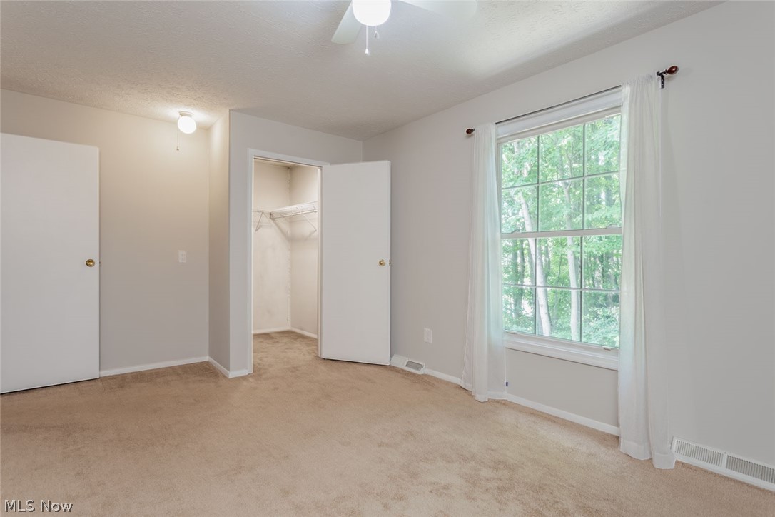 Ivy Hill Aurora Shores Condo - Residential