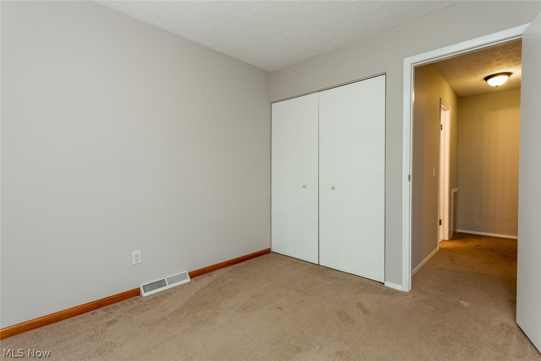 Ivy Hill Aurora Shores Condo - Residential