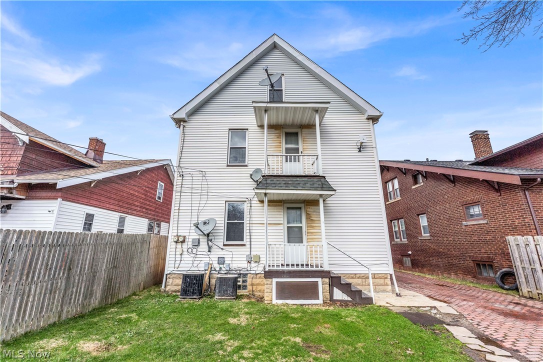 Rockefeller & Andres - Residential Lease