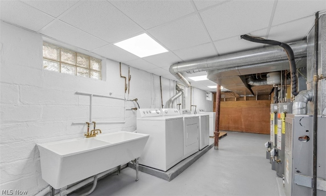 Rockefeller & Andres - Residential Lease