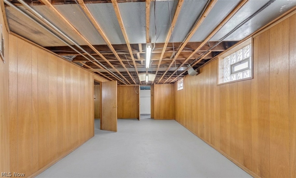 Rockefeller & Andres - Residential Lease