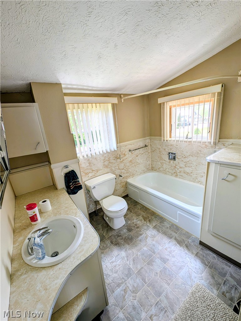 June Harris 01 Rep - Residential