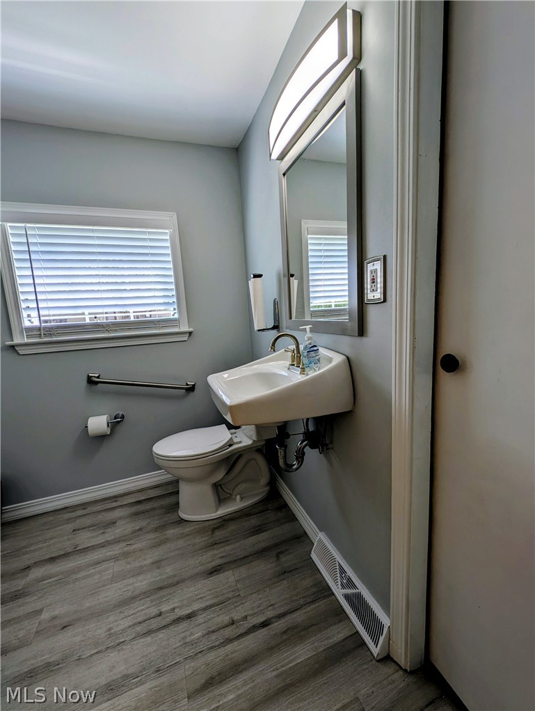 June Harris 01 Rep - Residential