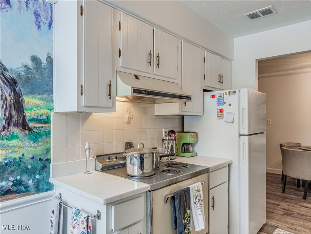 Silver Lake Towers Condo - Residential
