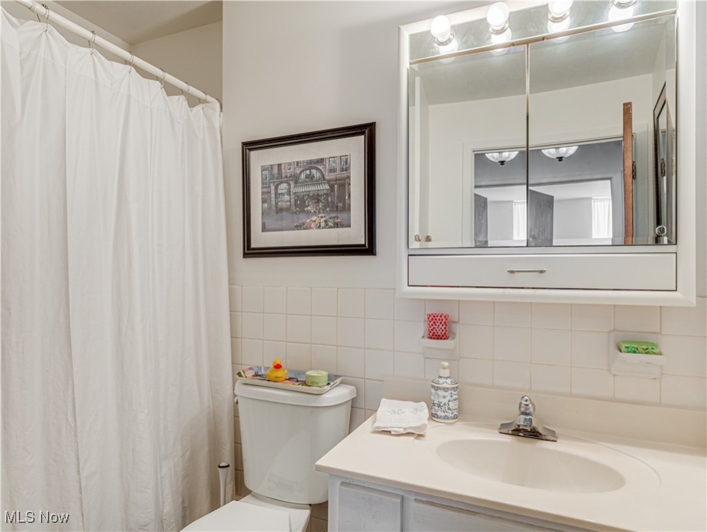 Silver Lake Towers Condo - Residential