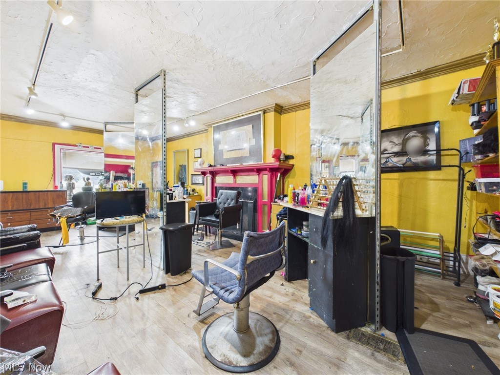 Canton - Commercial Sale