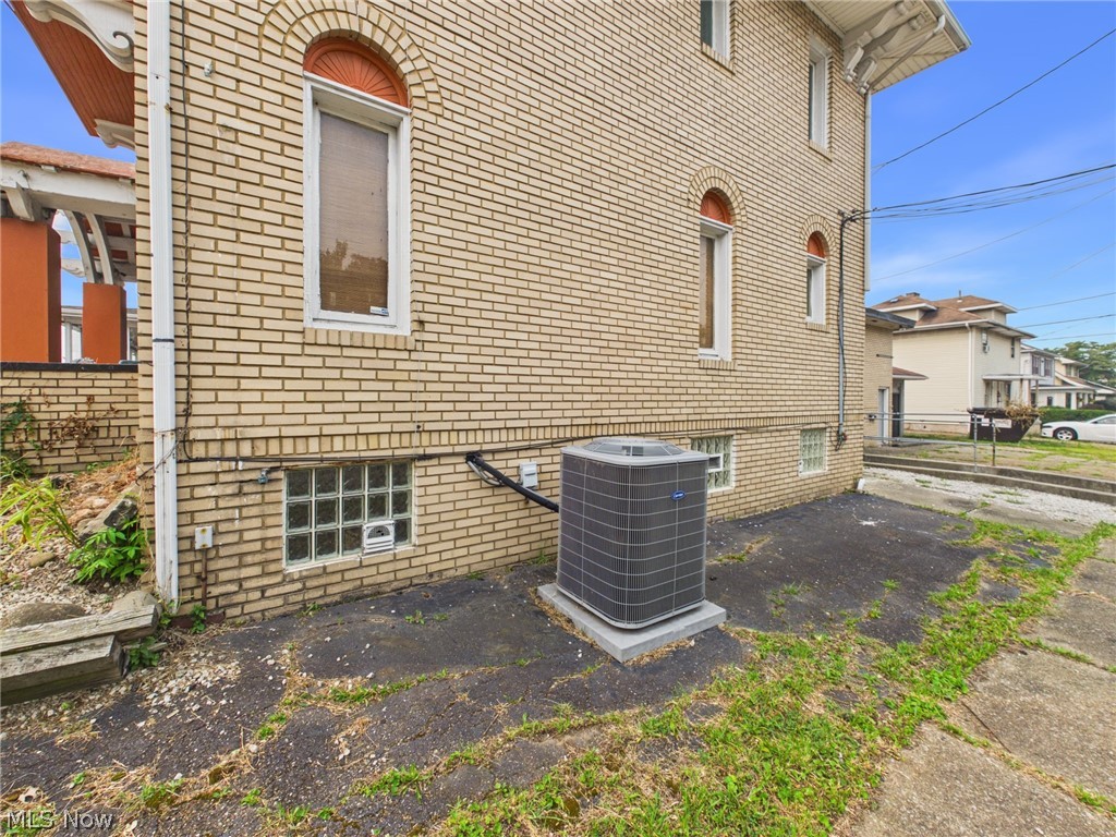 Canton - Commercial Sale