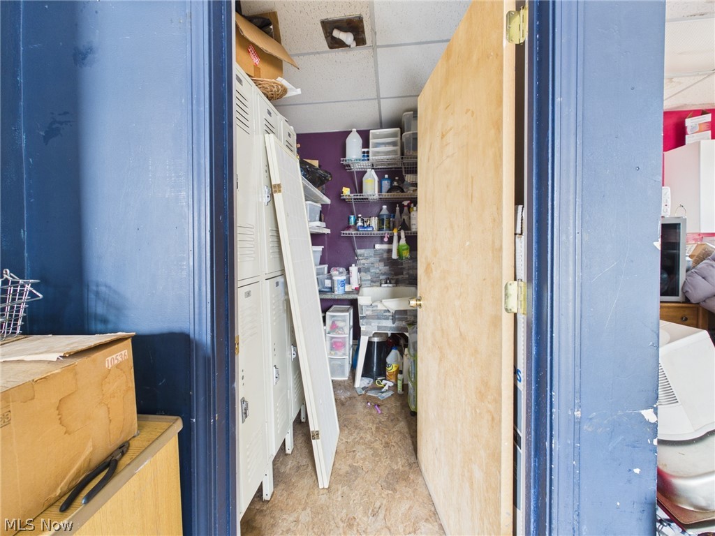 Canton - Commercial Sale