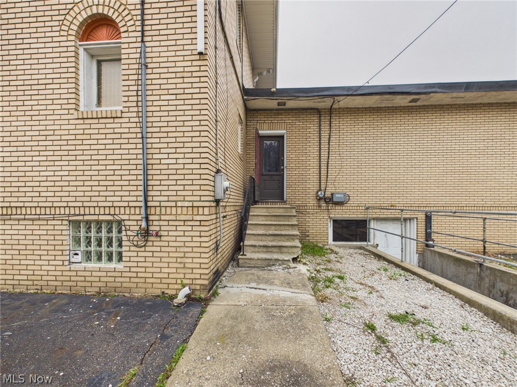 Canton - Commercial Sale