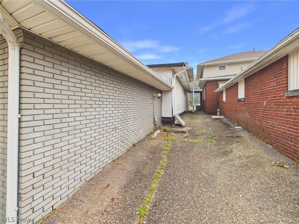 Canton - Commercial Sale