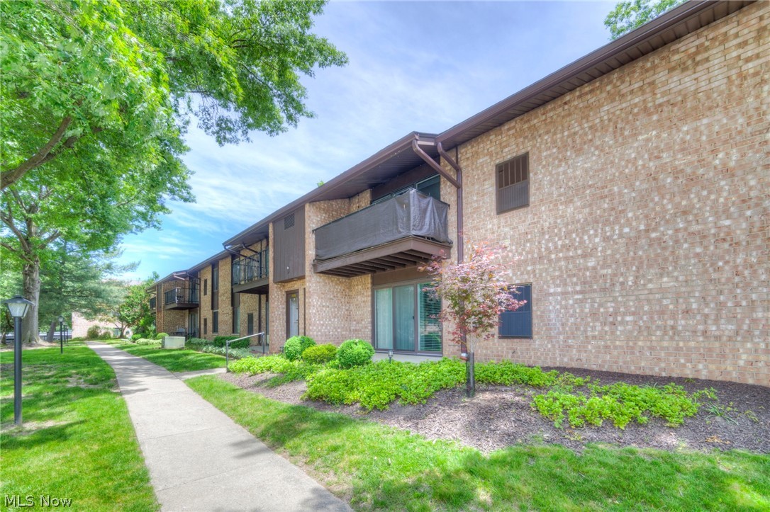Misty Lake Vlg/Mdws Ph Condos - Residential