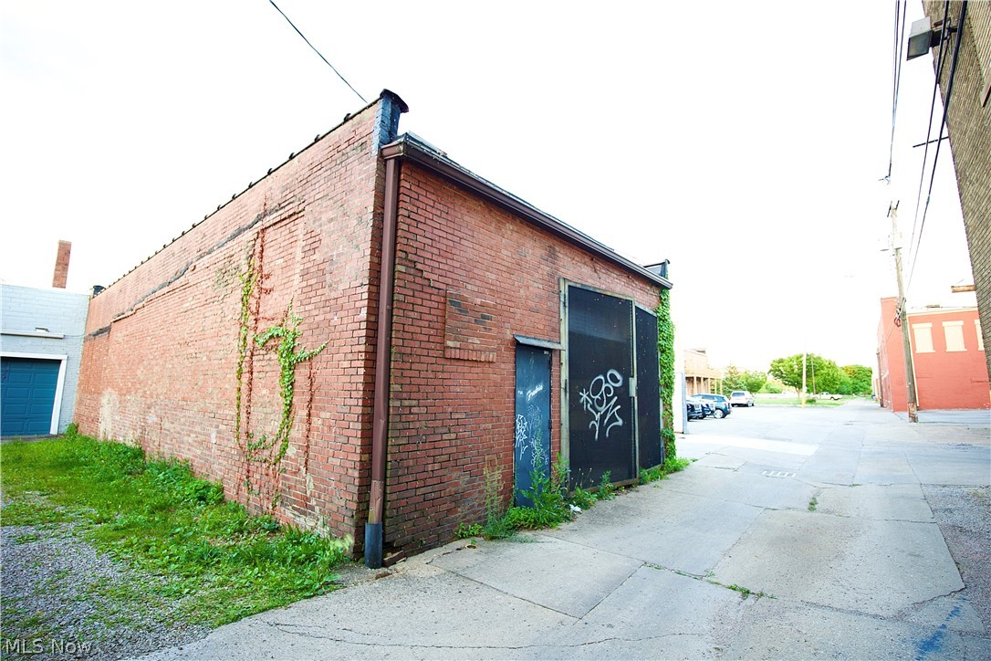 Selah Chamberlain - Commercial Sale