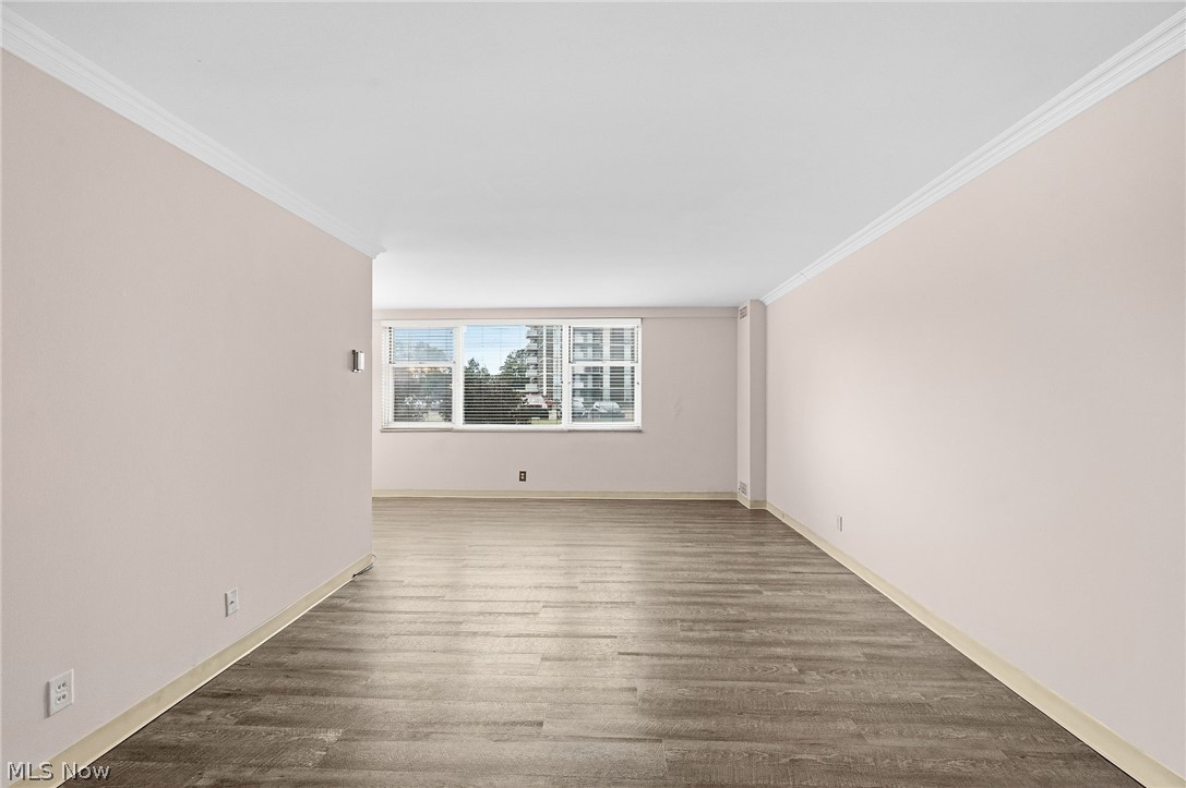 Lake House Condo - Residential