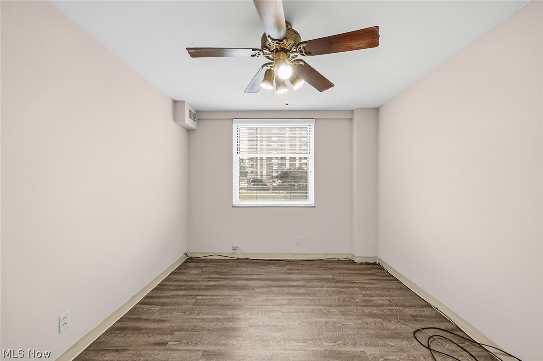 Lake House Condo - Residential