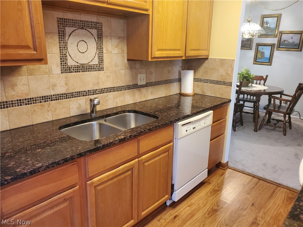 Silver Lake Towers Condo - Residential