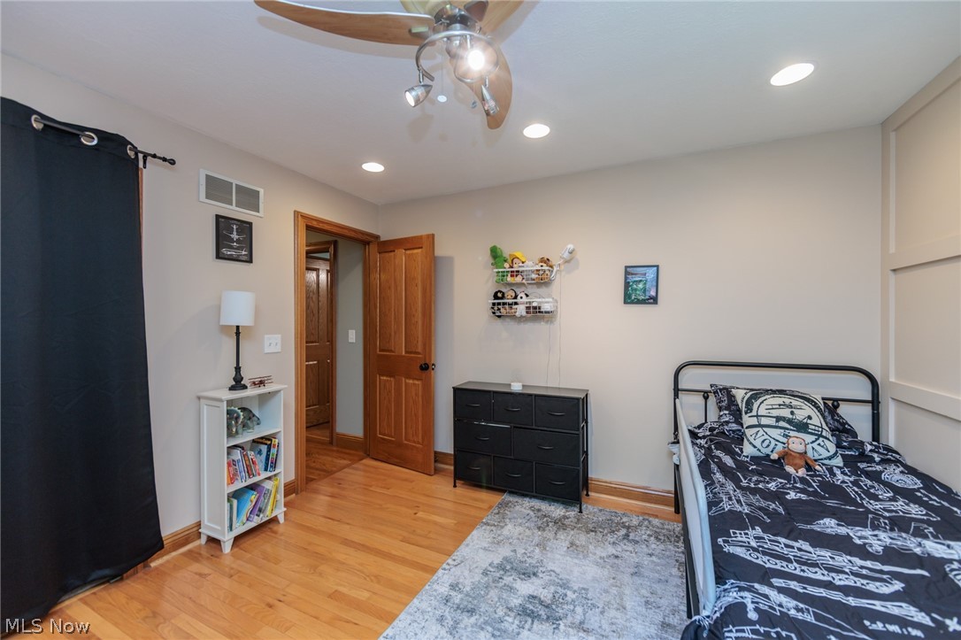 Green Lawn Knoll - Residential
