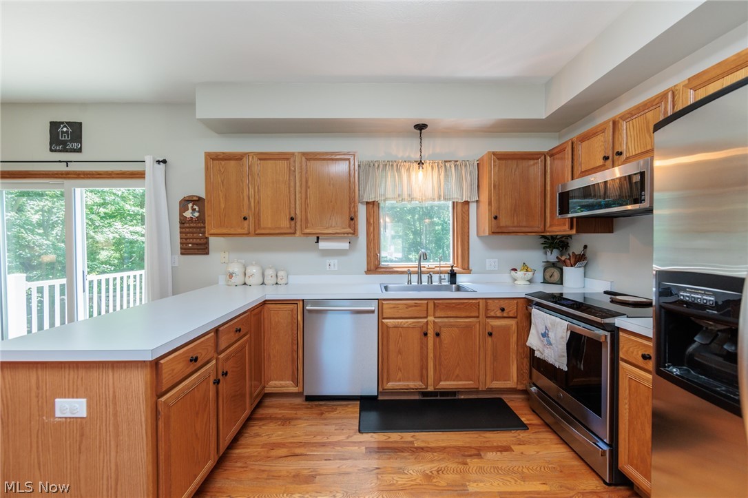 Green Lawn Knoll - Residential