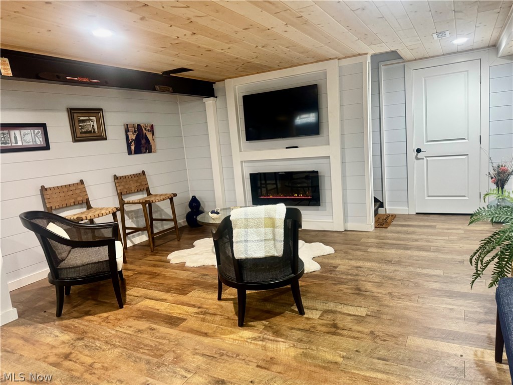 Colonial Park - Residential