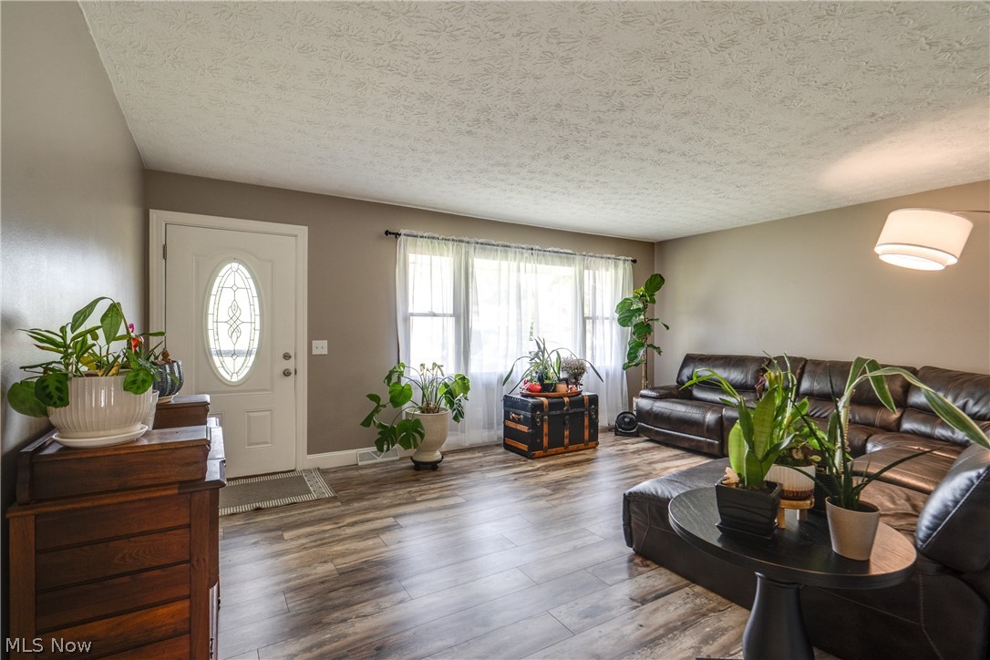 Cloverleaf North - Residential