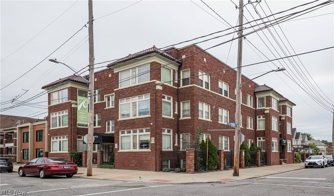 Located on 2nd floor of historic University View Building, this well maintained condo unit offers Old World charm with state of art security. Within walking distance to Case Western Reserve University, VA Medical Center and in close proximity to Cleveland Clinic and University Hospital. This unit makes great place to call home or investment opportunity. HOA fee includes 1 reserved parking spot in the gated lot. Inquire with your employer about eligibility for $ 30,000 Greater Circle Living Forgivable Loan.