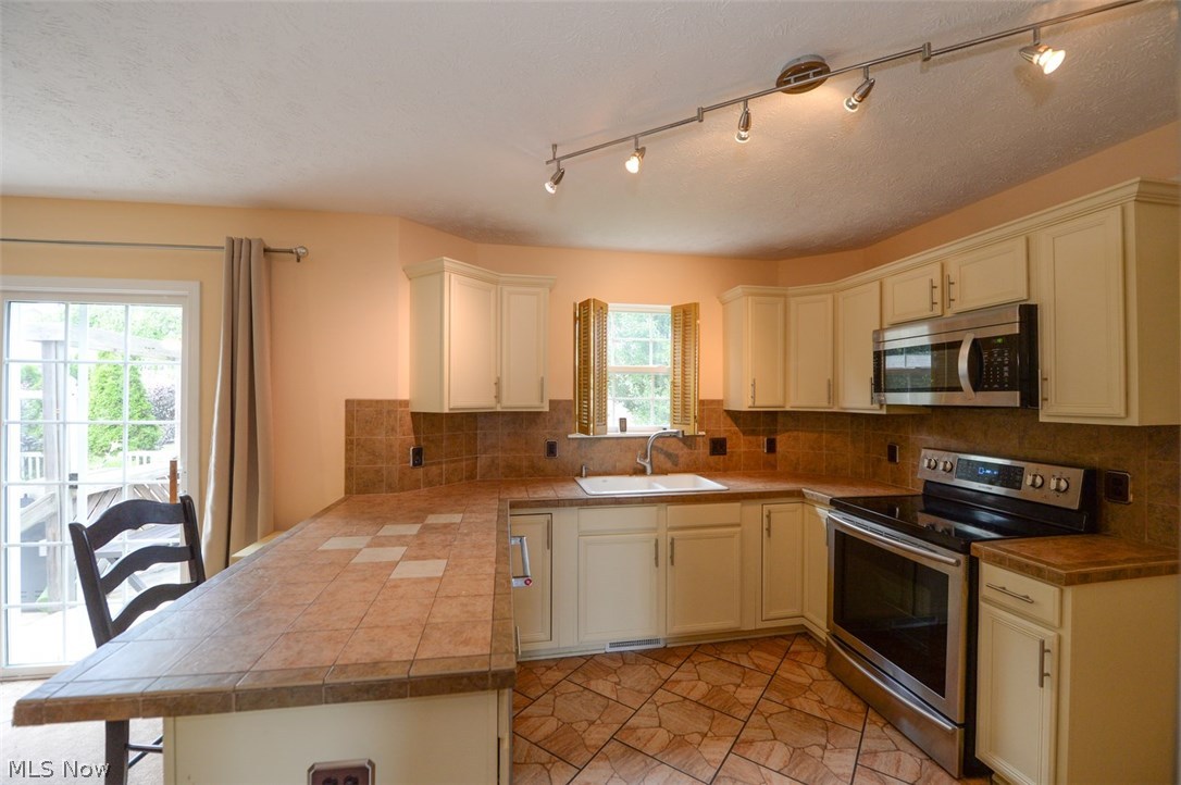 Saunders Place - Residential