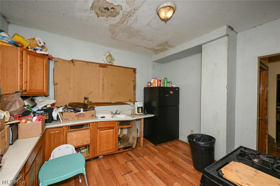Ledge - Residential