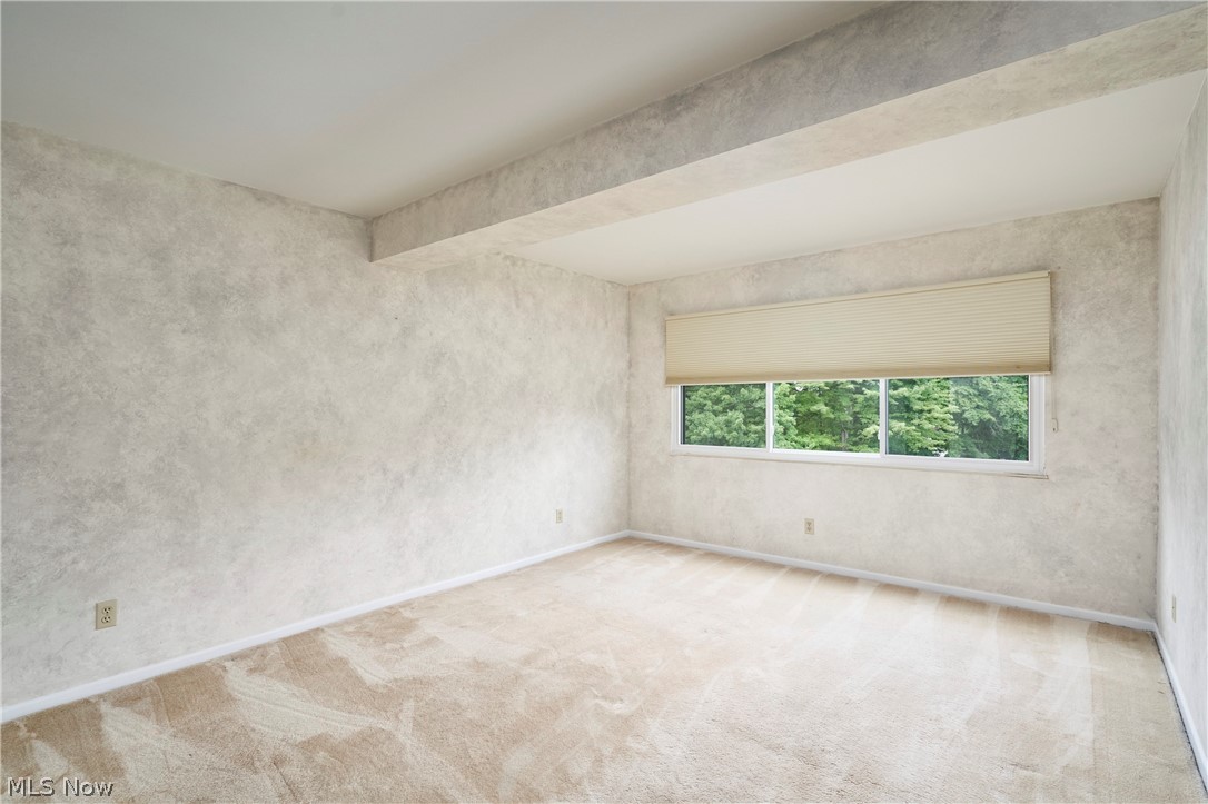 Woodhawk Club Condo Ph 7 - Residential
