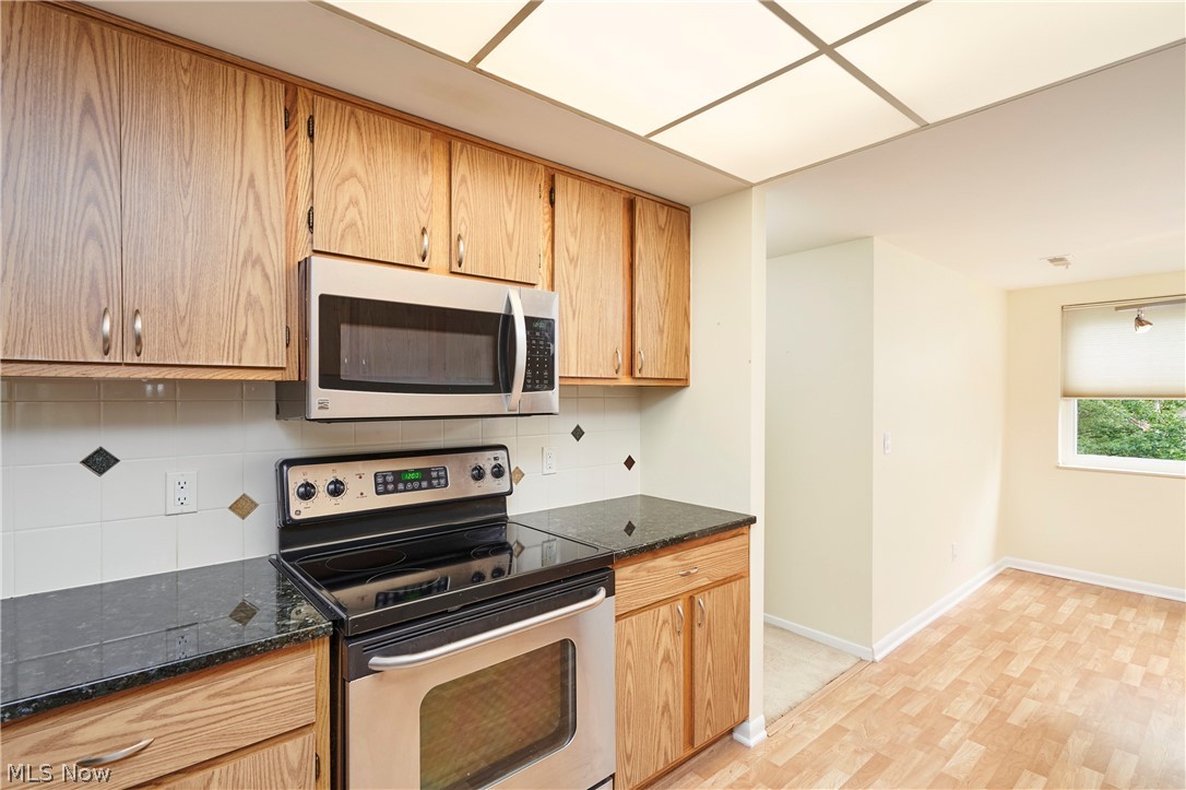 Woodhawk Club Condo Ph 7 - Residential