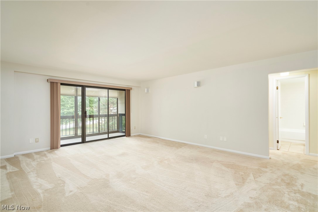 Woodhawk Club Condo Ph 7 - Residential
