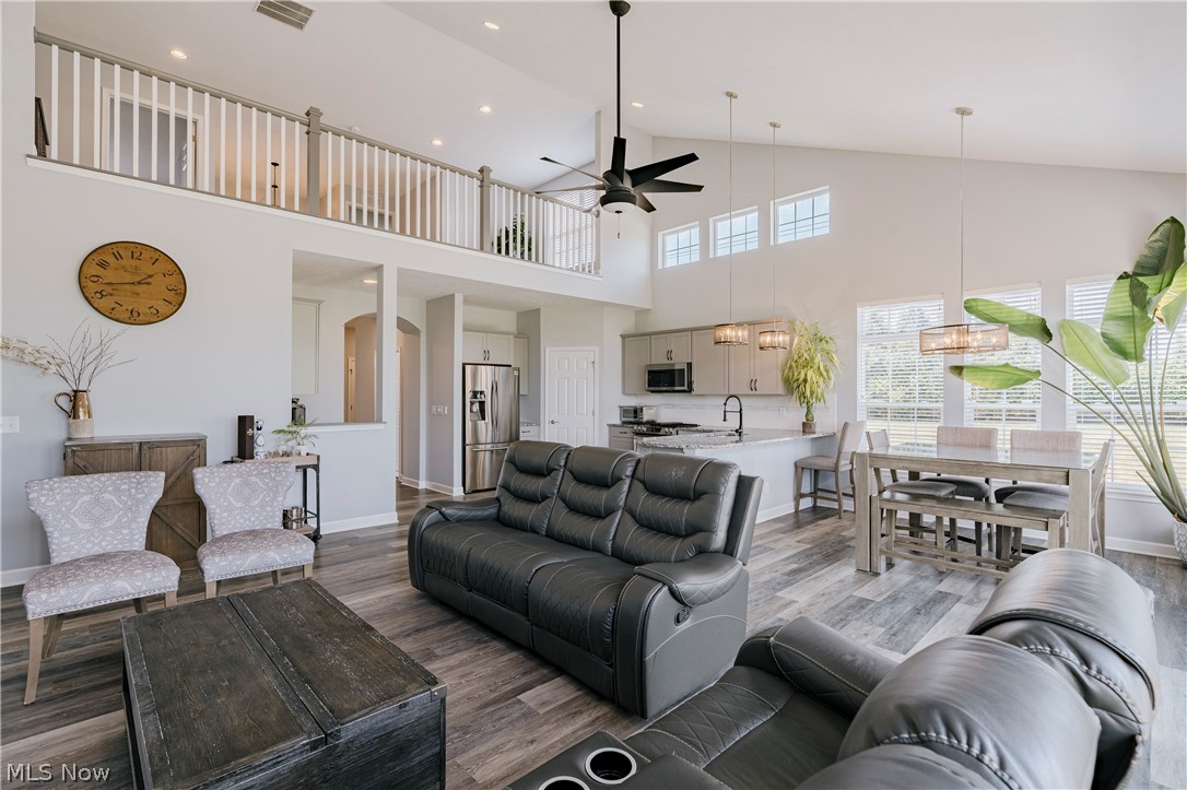 Pointe/Sterling Lakes Sub Ph 1 - Residential