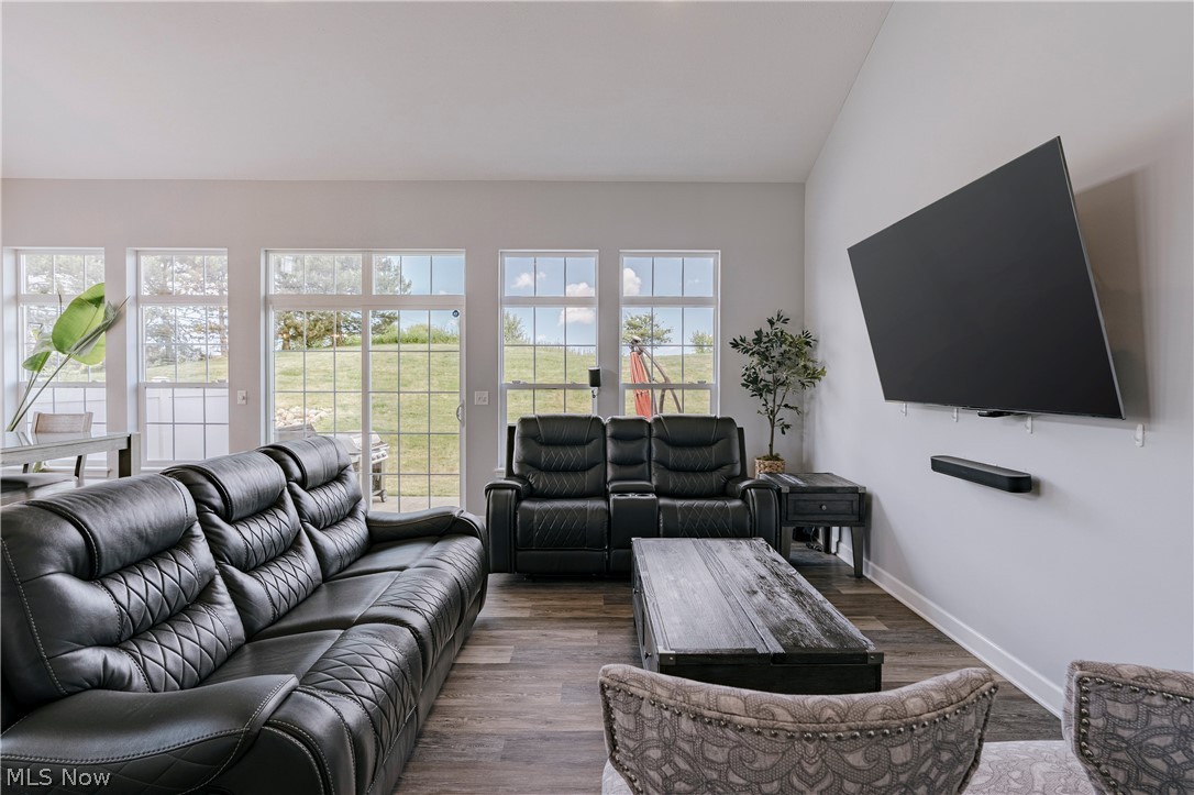 Pointe/Sterling Lakes Sub Ph 1 - Residential