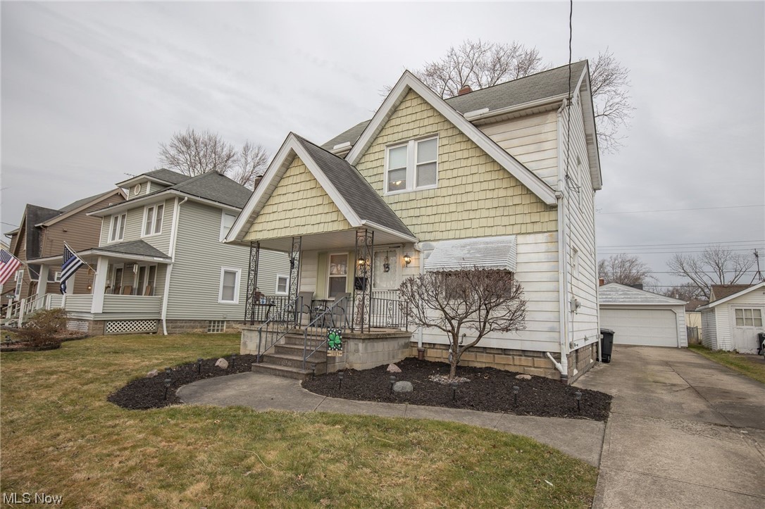 Charming move in ready Colonial in sought after area. You will fall in love with the kitchen once you set eyes on it. The office could easily be turned into a  third bedroom  with little effort.   Schedule your appointment before it is gone.