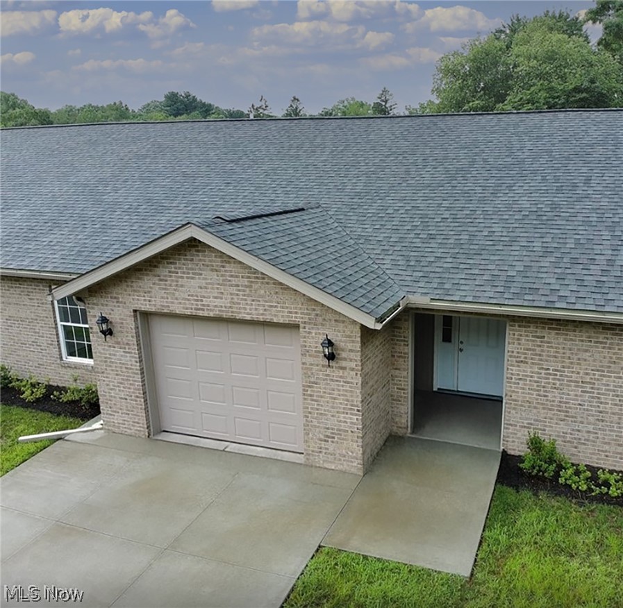 Brambly Hedge Knoll Condo - Residential