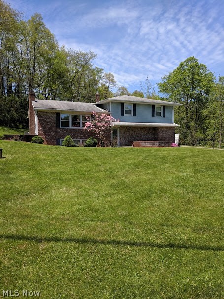 NICE AREA & NICE PRICE!!! You'll feel right at home when you walk in this well cared for home. Nice kitchen and dining walks out to concrete patio, two full baths, beautiful hardwood floors, Just come take a look. Furnace and Central air 2018, New drilled well apprx 5 years