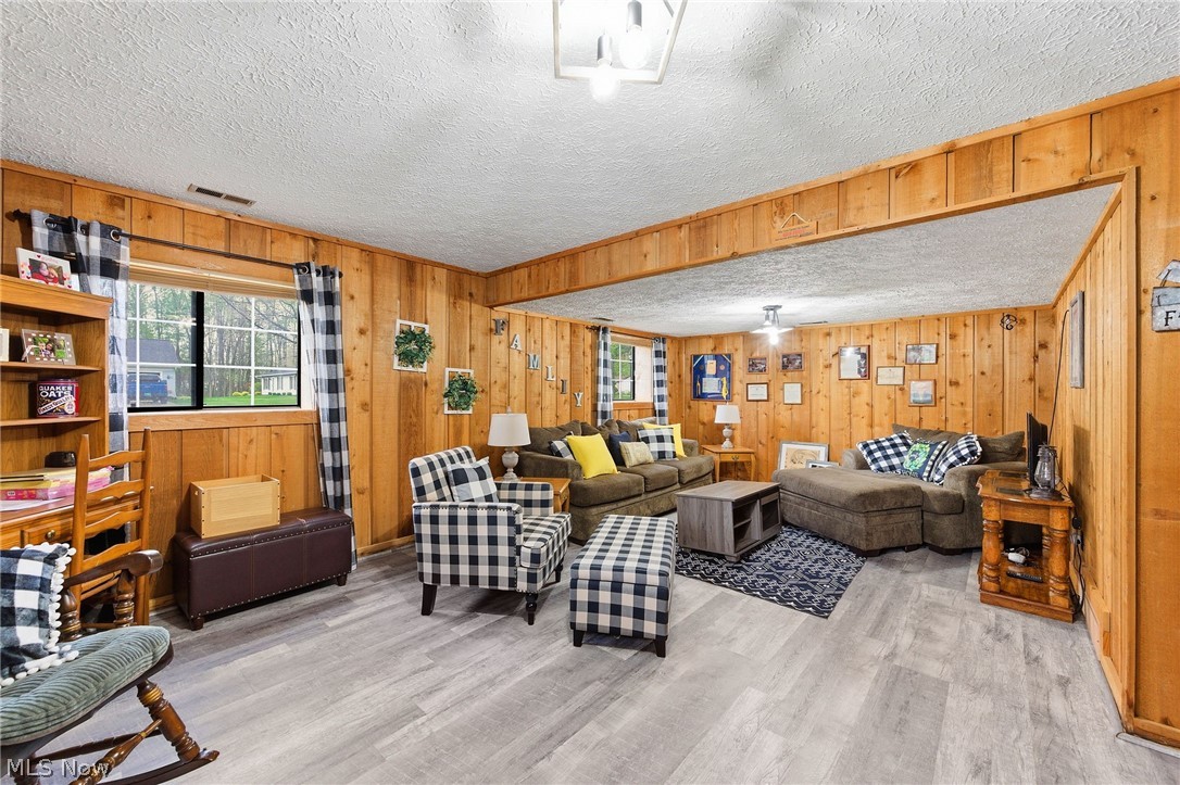 Quail Point Condo - Residential